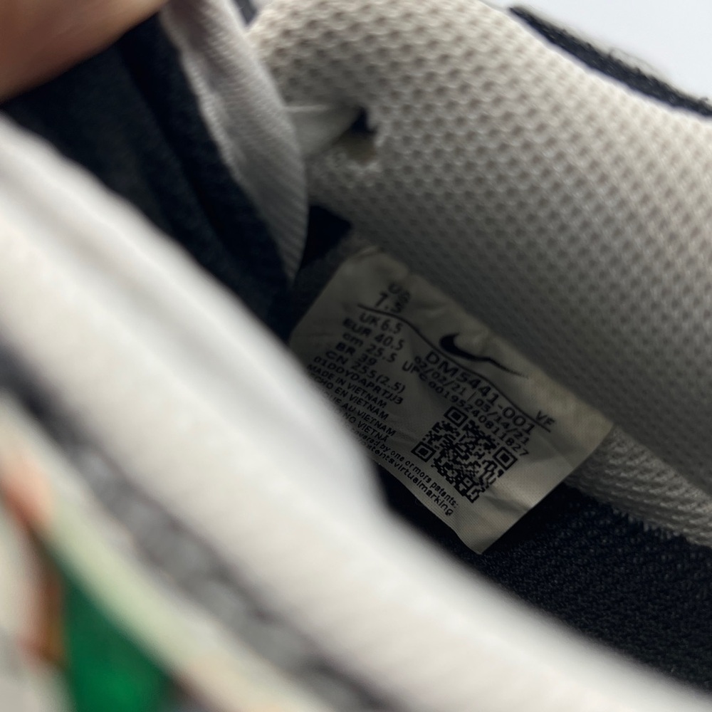Air Force 1/1 'Nike and the Mighty Swooshers Men's Sneakers - Picture 9 of 9